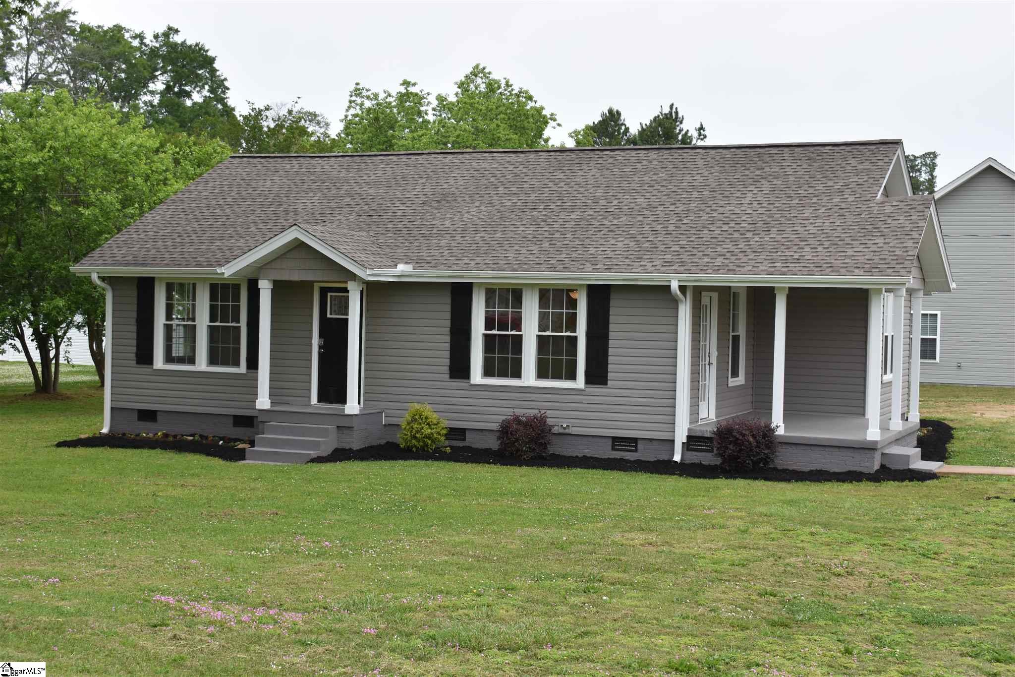 104 West Main Street Duncan, SC 29334 - Photo 1 of 28 Gallery Image 1