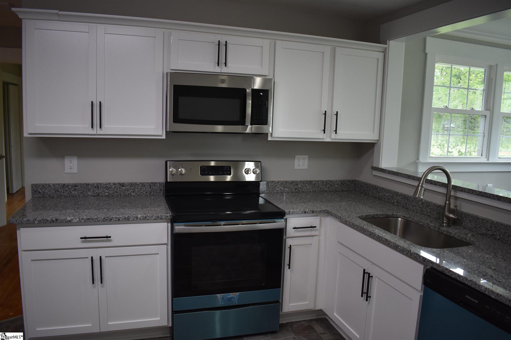 104 West Main Street Duncan, SC 29334 - Photo 16 of 28 Gallery Image 16