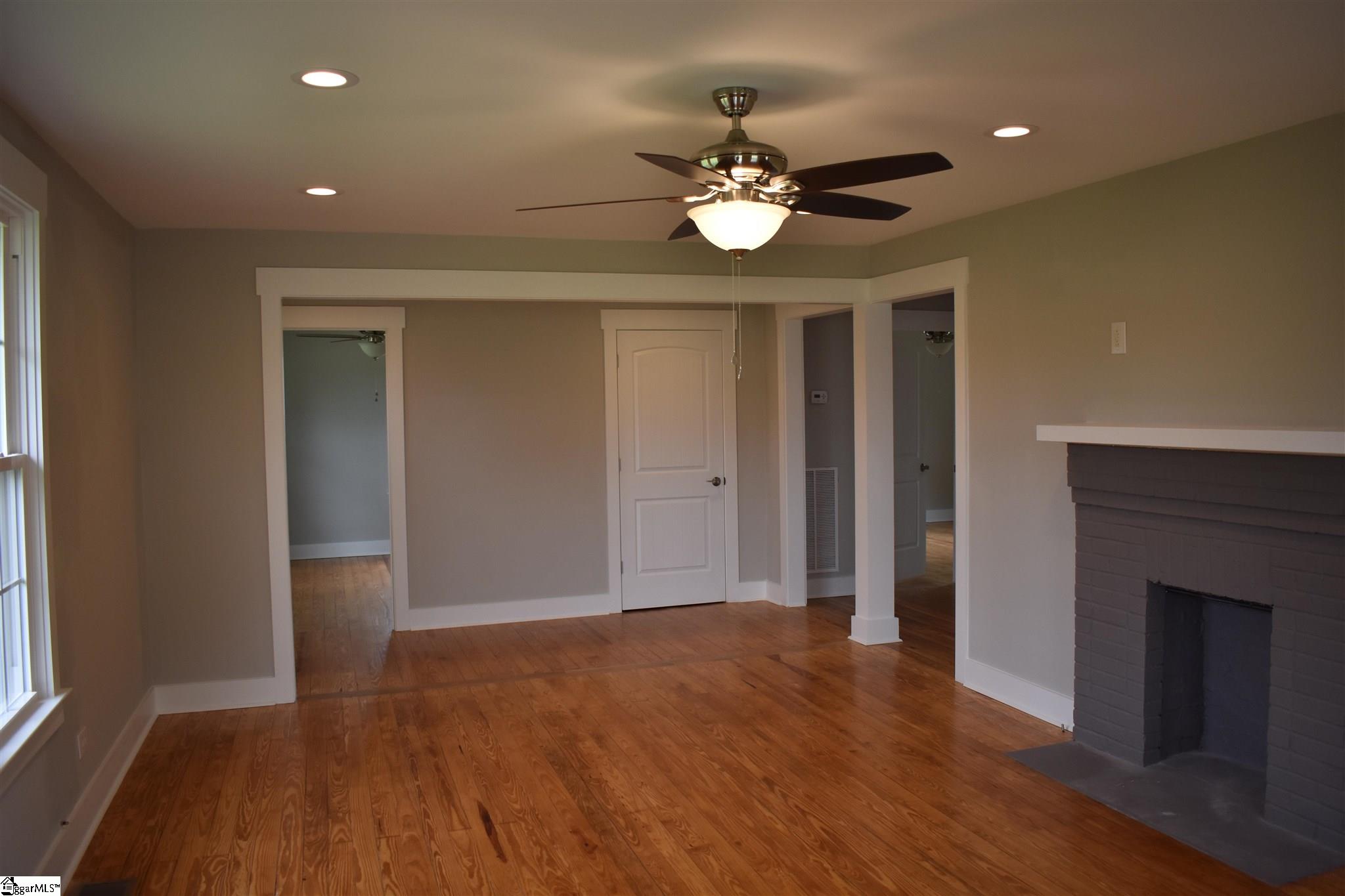 104 West Main Street Duncan, SC 29334 - Photo 8 of 28 Gallery Image 8