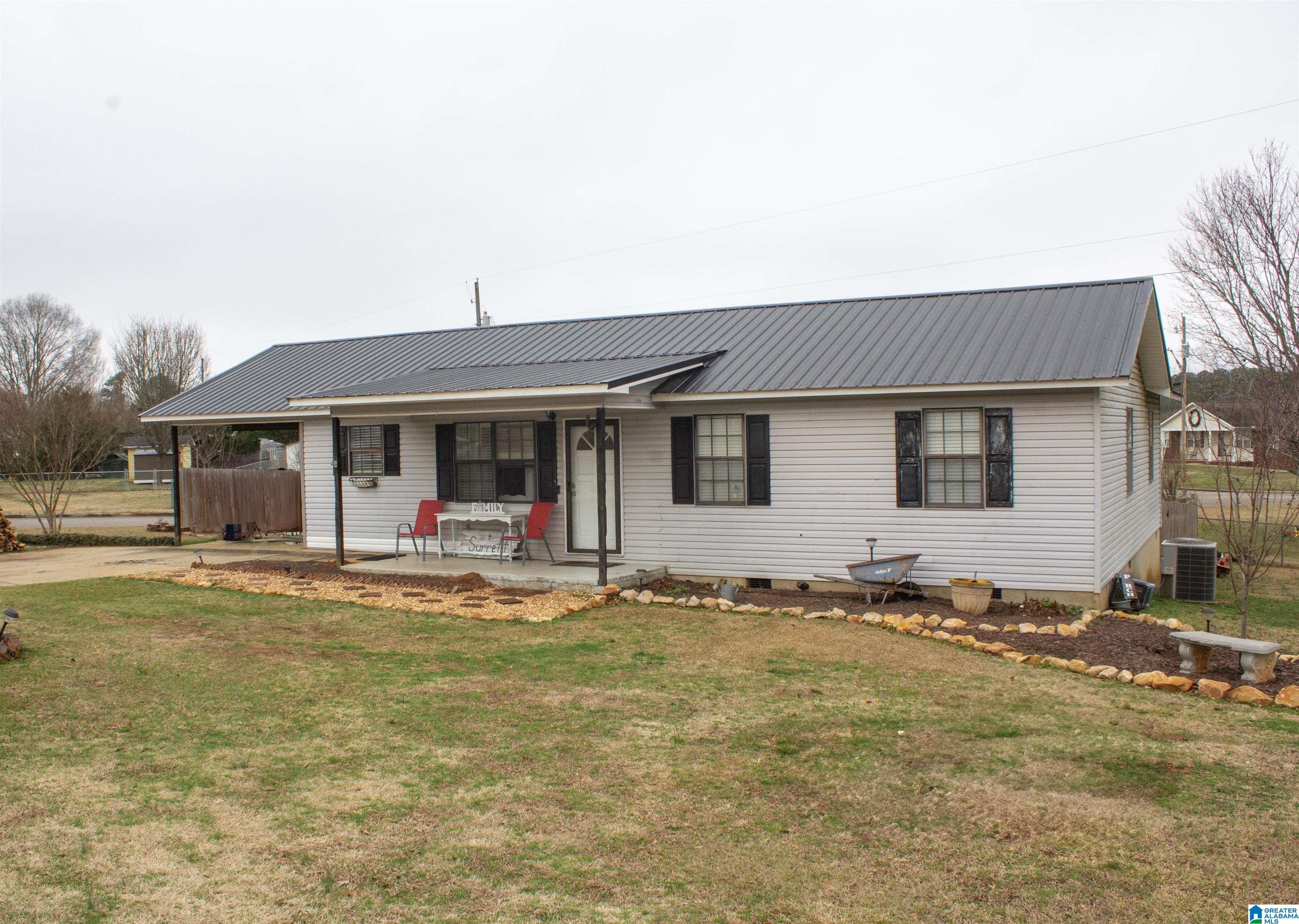 1536 Buckelew Bridge Road Anniston, AL 36207 - Photo 1 of 17 Gallery Image 1