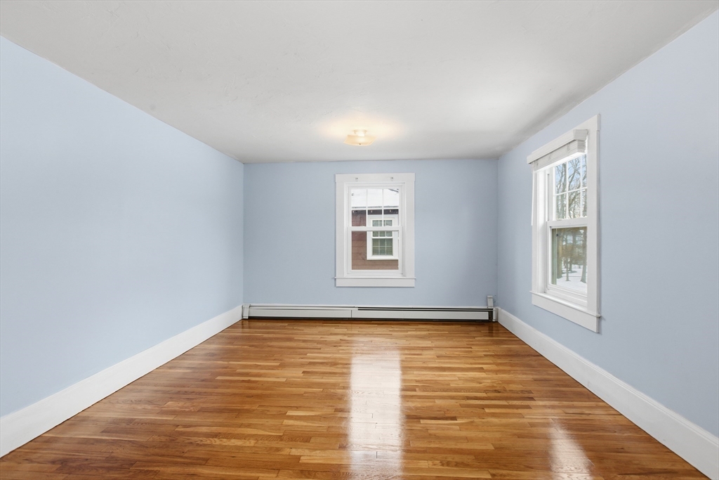 21 Gates Avenue Hudson, MA 01749 - Photo 12 of 42