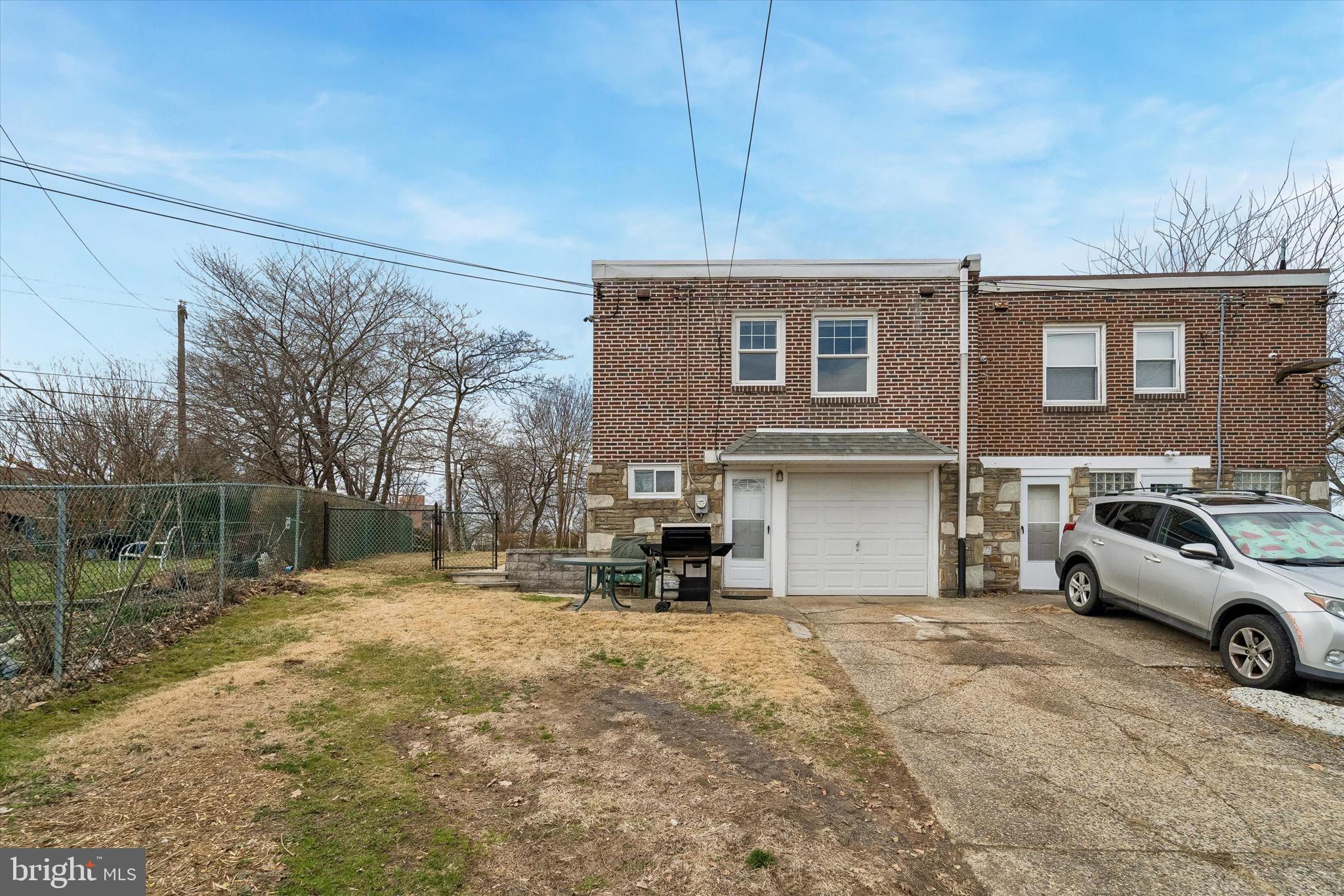 3001 Welsh Road Philadelphia, PA 19136 - Photo 17 of 17 BACK DRIVEWAY