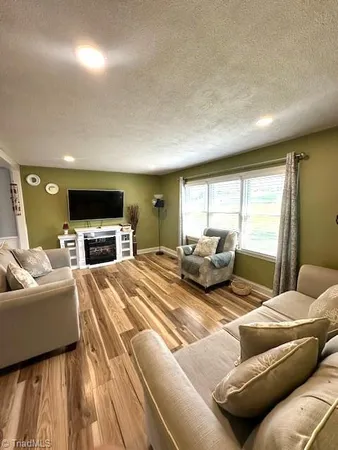 $375,000 | 307 Brookview Circle, Jamestown, NC 27282