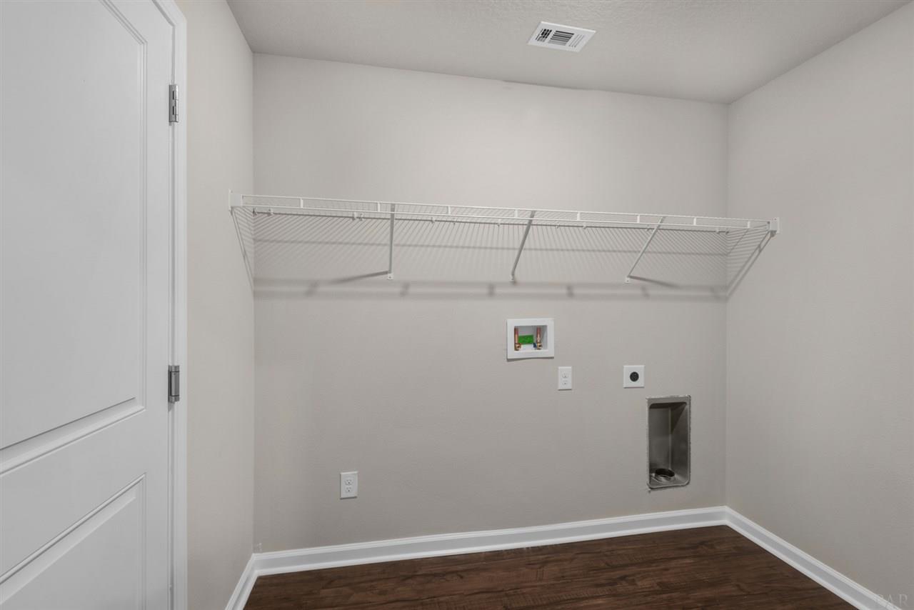 8969 Skip Stone Road Milton, FL 32583 - Photo 12 of 30 Gallery Image 12