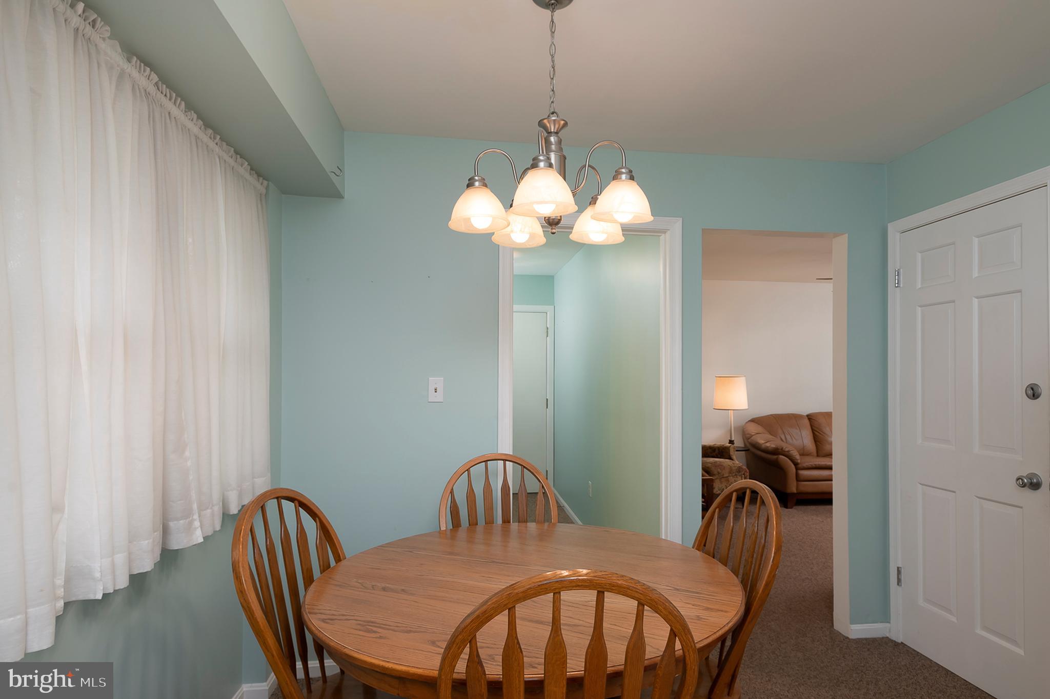 2539 North Farm Road Ellicott City, MD 21042 - Photo 14 of 31 Space for a kitchen table