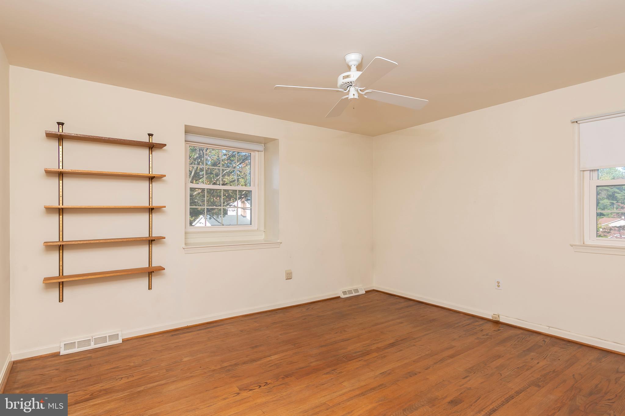 2539 North Farm Road Ellicott City, MD 21042 - Photo 24 of 31 Third bedroom
