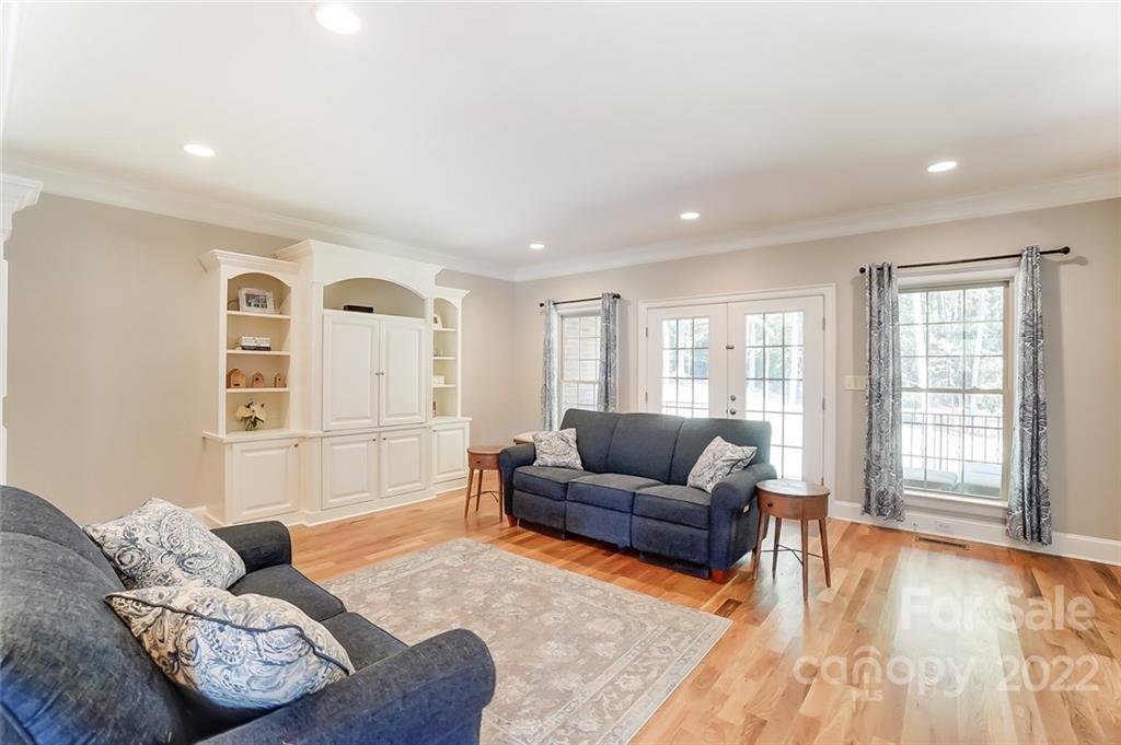 561 Oak Tree Road Mooresville, NC 28117 - Photo 18 of 46 Gallery Image 18