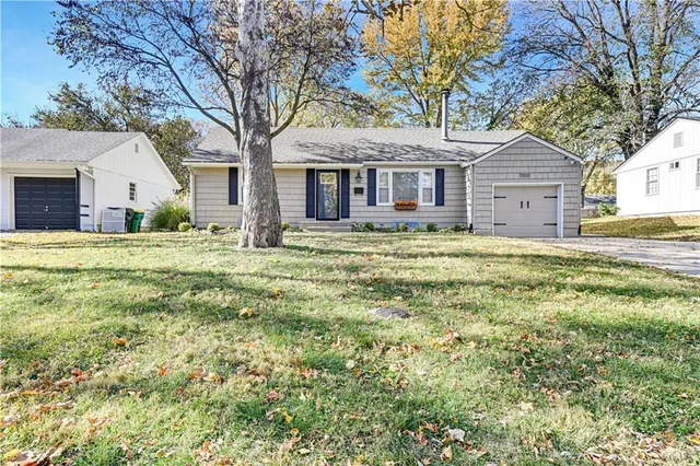 $345,000 | 7010 Horton Street, Overland Park, KS 66204