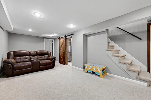 $345,000 | 7010 Horton Street, Overland Park, KS 66204