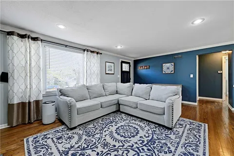 $345,000 | 7010 Horton Street, Overland Park, KS 66204