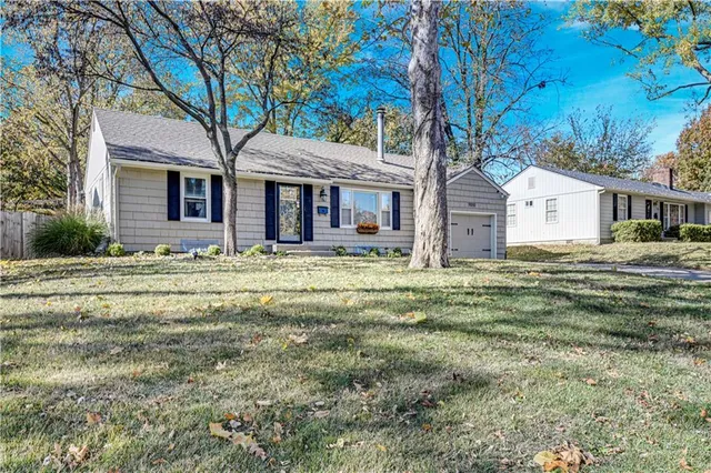 $345,000 | 7010 Horton Street, Overland Park, KS 66204