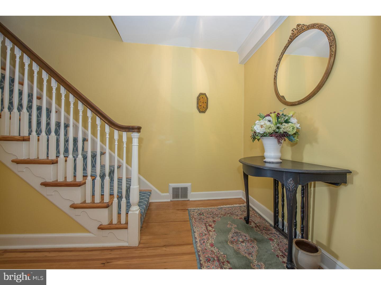 389 Church Road Devon, PA 19333 - Photo 3 of 25 Foyer