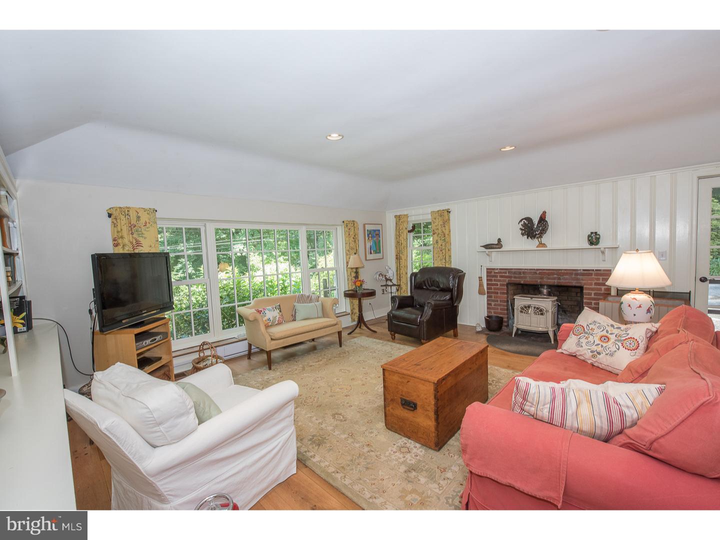 389 Church Road Devon, PA 19333 - Photo 9 of 25 Family Room