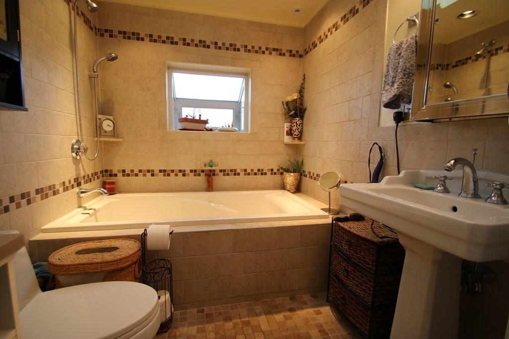 6 Talbot Street Saugus, MA 01906 - Photo 15 of 30 Gallery Image 15