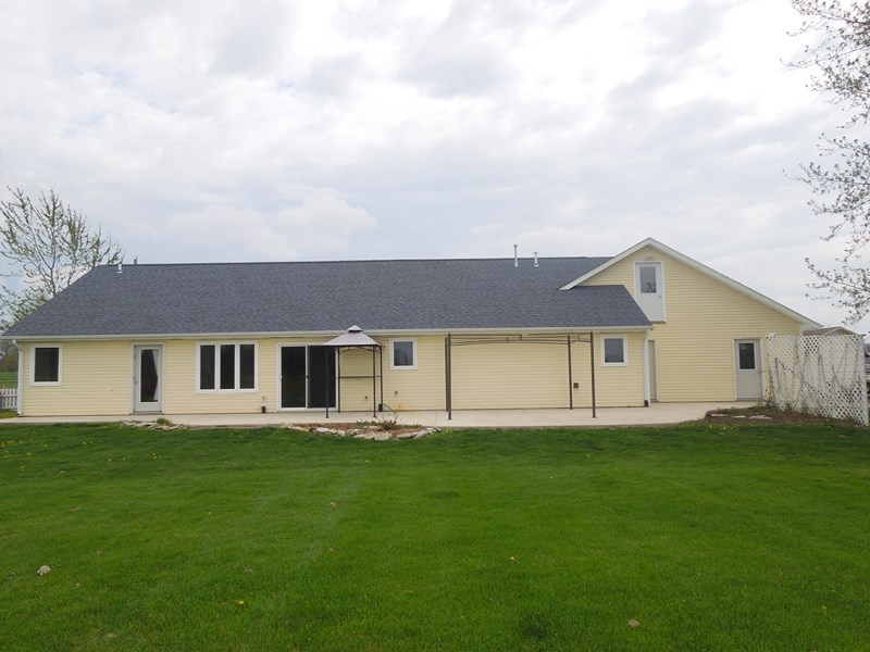 12115 Witmer Road Grabill, IN 46741 - Photo 2 of 26