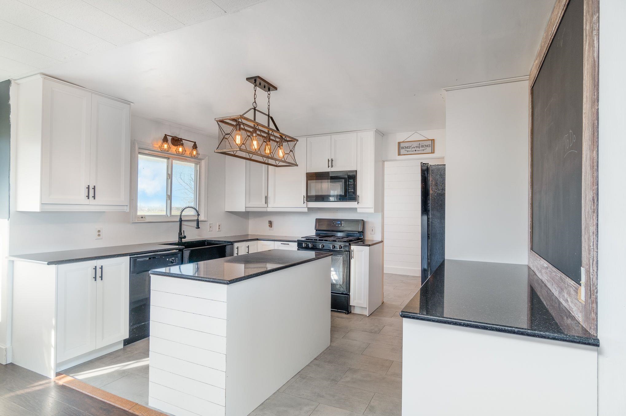 1855 South Homer Road Midland, MI 48640 - Photo 9 of 25 1906935-8.JPG