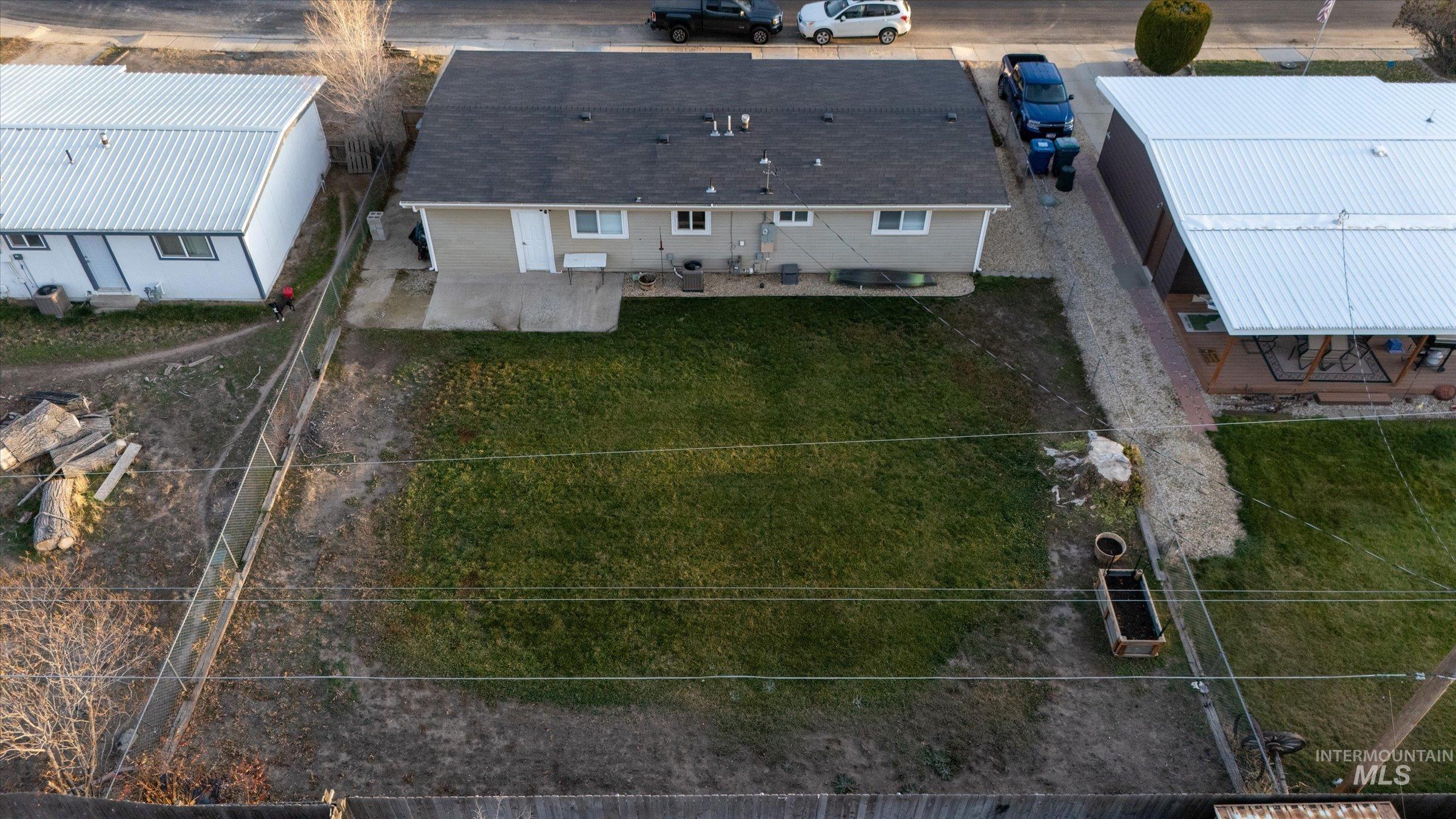 406 Chestnut Street Mountain Home, ID 83647 - Photo 23 of 31 View from above of property