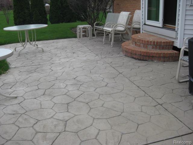 232 Golfview Way Monroe, MI 48162 - Photo 6 of 25 6.JPG