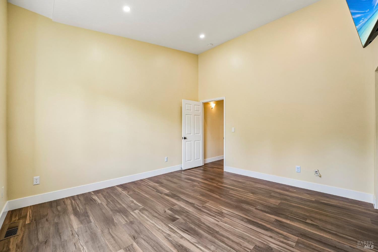 567 East Jasmine Circle Santa Rosa, CA 95407 - Photo 22 of 36