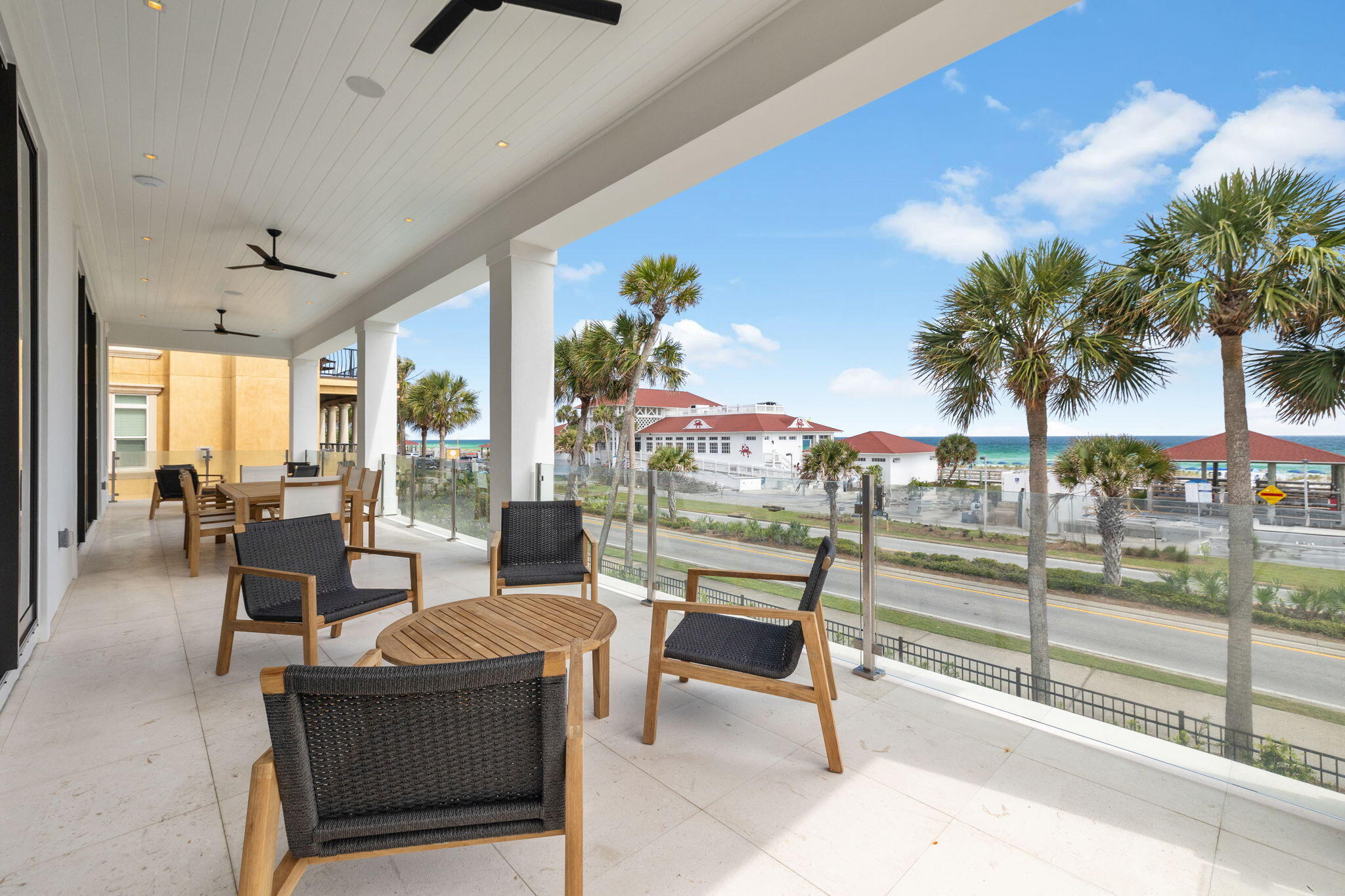 4658 Destiny Way Destin, FL 32541 - Photo 26 of 29 a living room with furniture