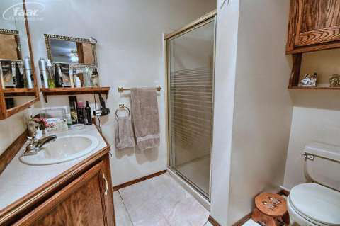 10397 Torrey Road Fenton, MI 48430 - Photo 14 of 29 20405427-13.JPG