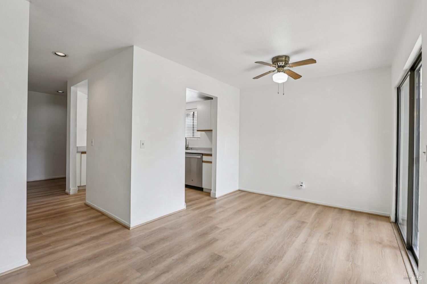425 Mission Boulevard Santa Rosa, CA 95409 - Photo 5 of 24