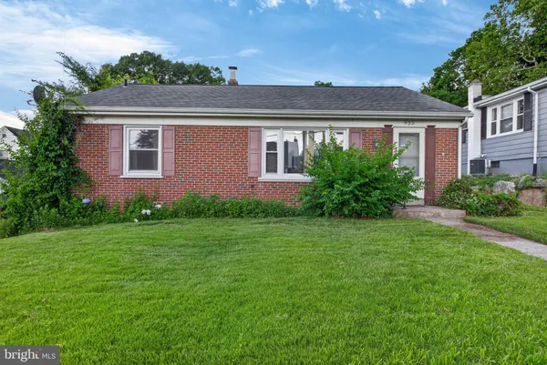 $204,900 | 935 Wabank Street, Lancaster, PA 17603