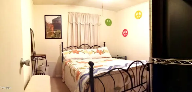 $185,000 | 1110 Hickory Flts Road, Pennington Gap, VA 24277