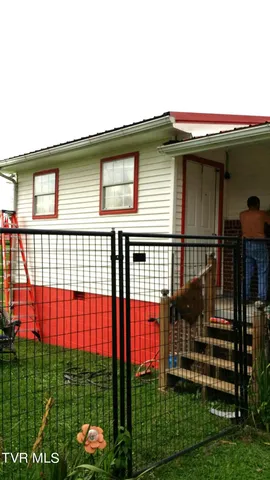 $185,000 | 1110 Hickory Flts Road, Pennington Gap, VA 24277