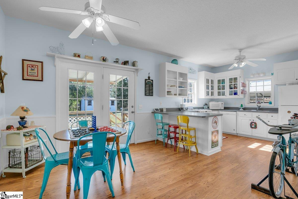 462 Stewart Road Fountain Inn, SC 29644 - Photo 6 of 32