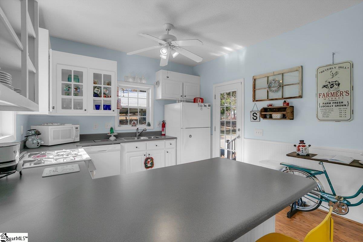 462 Stewart Road Fountain Inn, SC 29644 - Photo 9 of 32