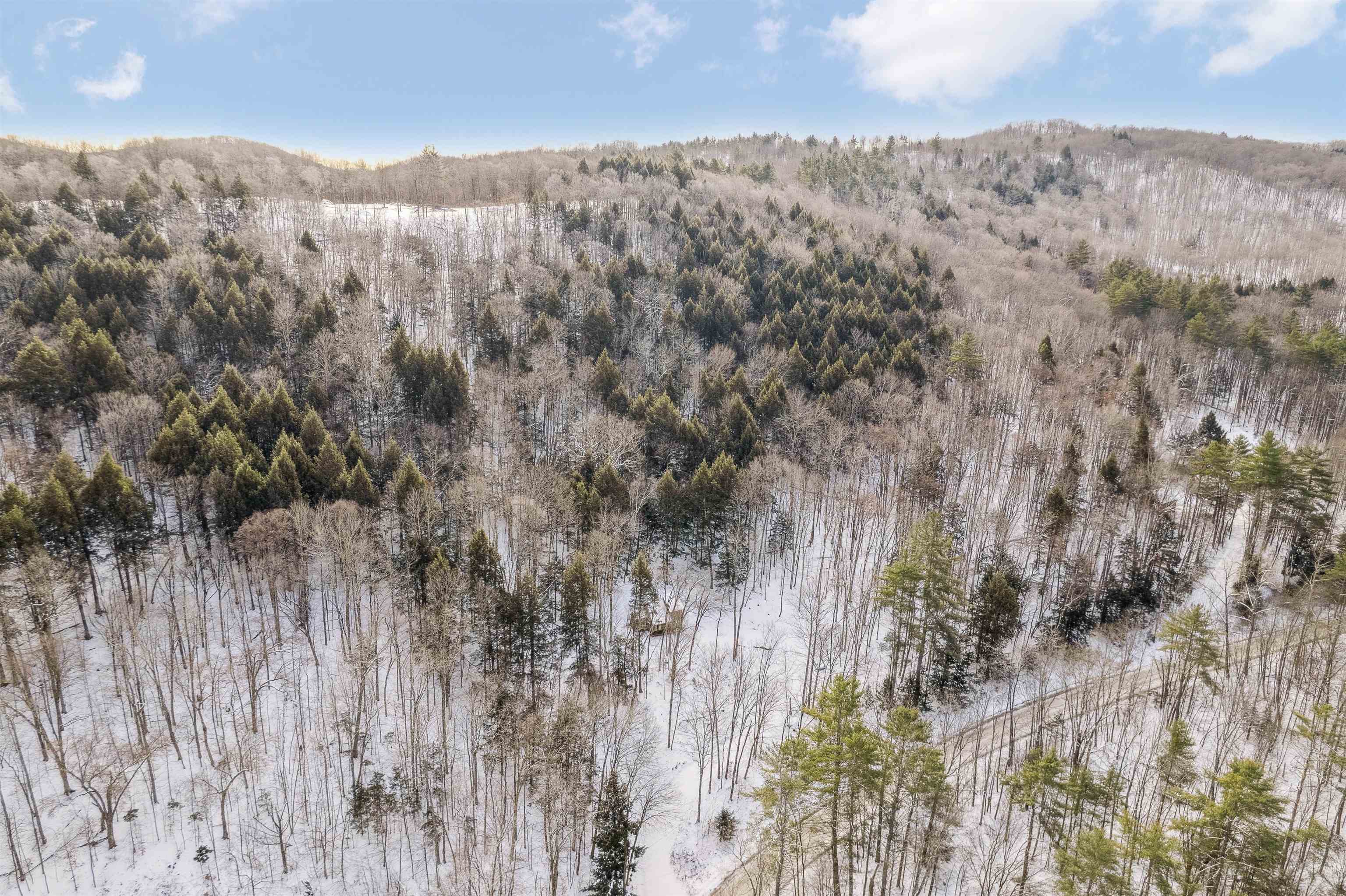 167 Leons Lane Sharon, VT 05068 - Photo 10 of 17