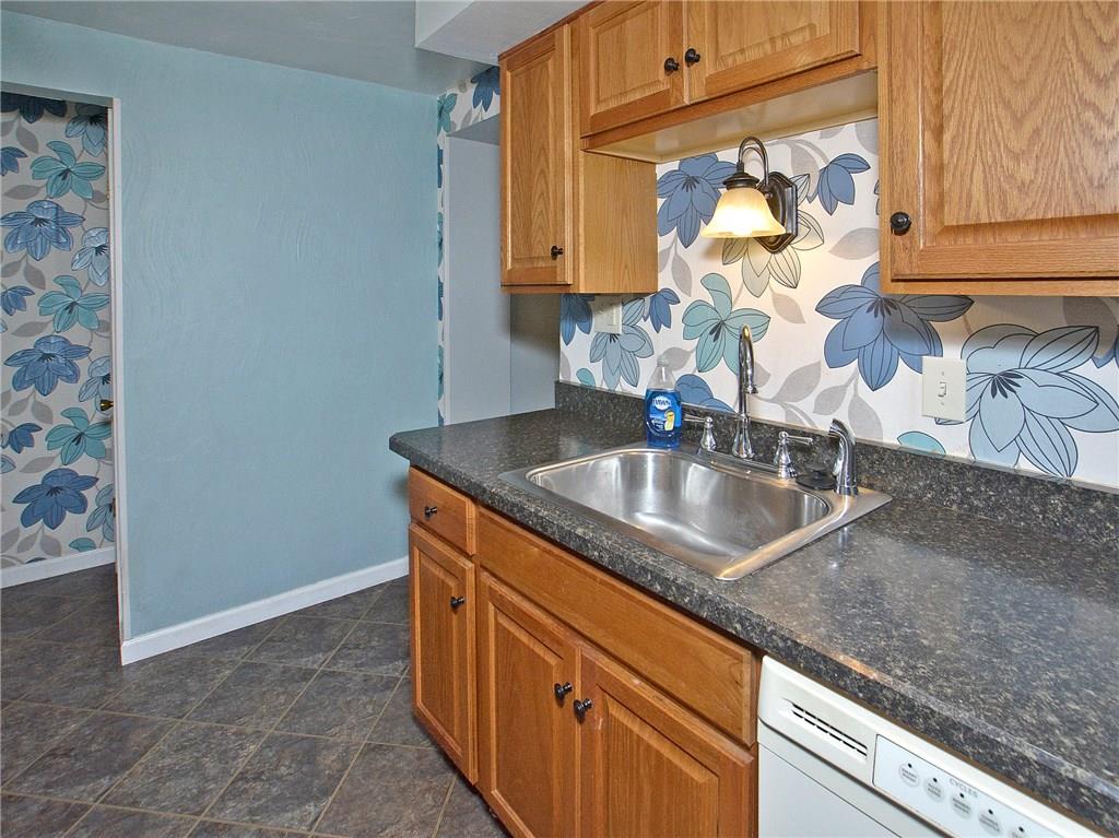 6420 Verona Road Verona, PA 15147 - Photo 8 of 22 Gallery Image 8