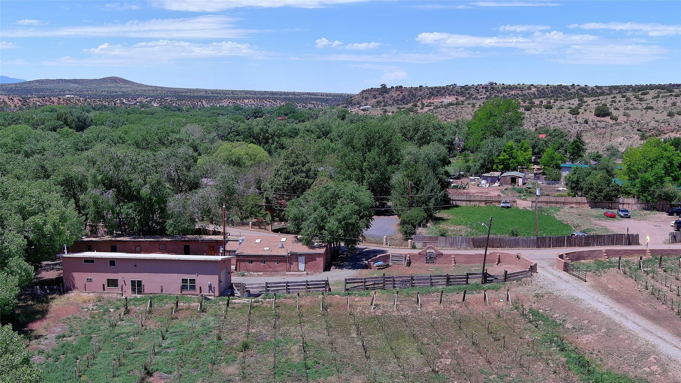 442 Los Pinos Road Santa Fe, NM 87507 - Photo 17 of 70