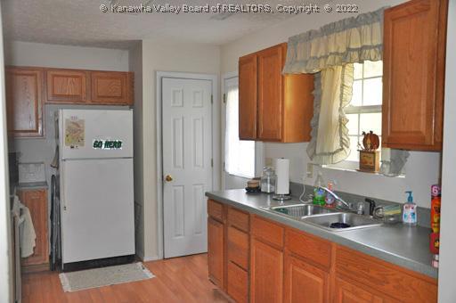 8372 North Frk Road Chapmanville, WV 25508 - Photo 6 of 10 Kitchen.