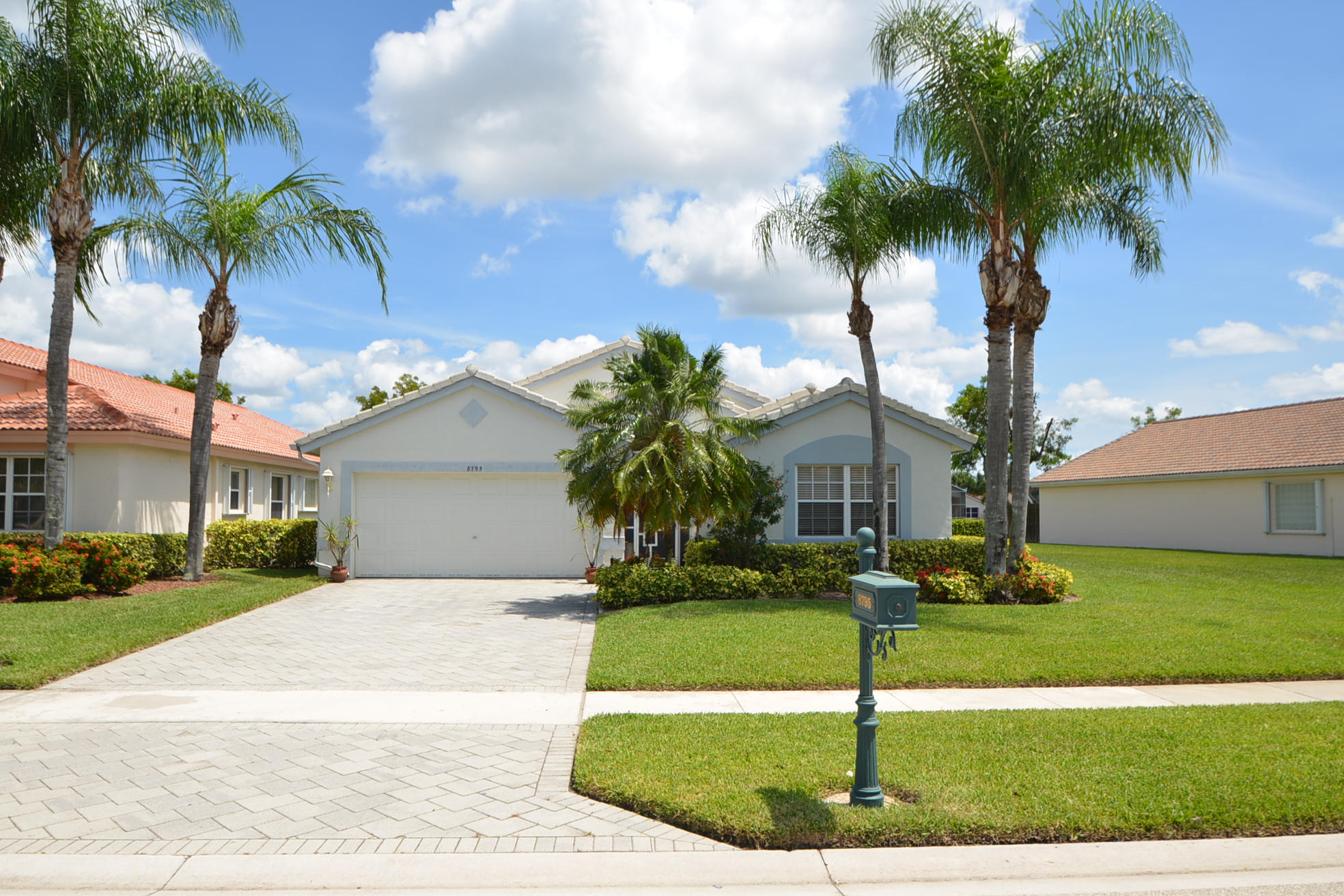 8795 Thames River Drive Boca Raton, FL 33433 - Photo 1 of 40 DSC_3707
