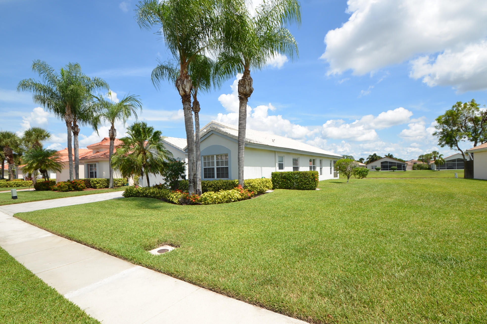 8795 Thames River Drive Boca Raton, FL 33433 - Photo 3 of 40 DSC_3710