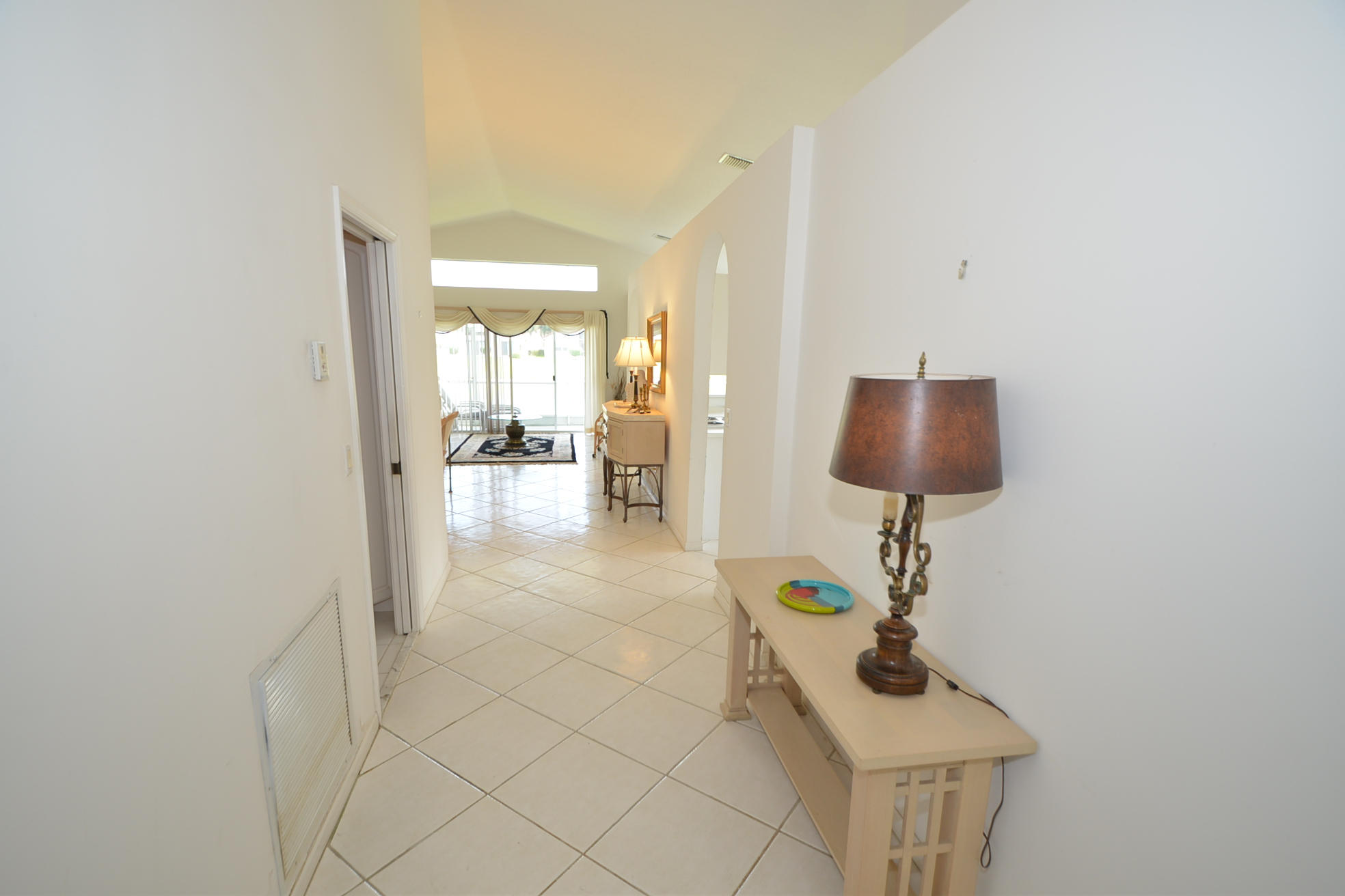 8795 Thames River Drive Boca Raton, FL 33433 - Photo 5 of 40 DSC_3721