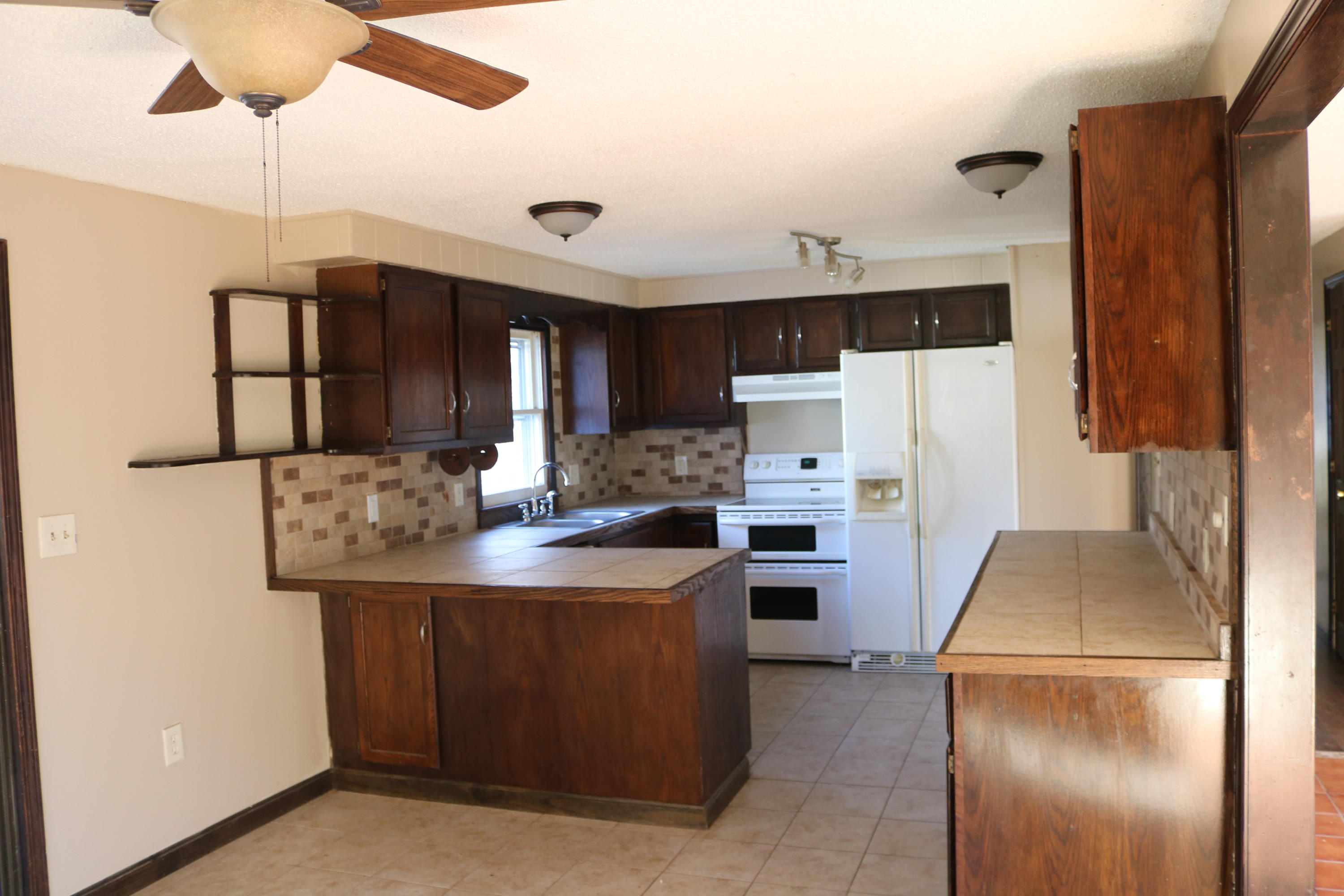 627 Webber Hill Road Kennebunk, ME 04043 - Photo 9 of 23 DR to Kitchen view