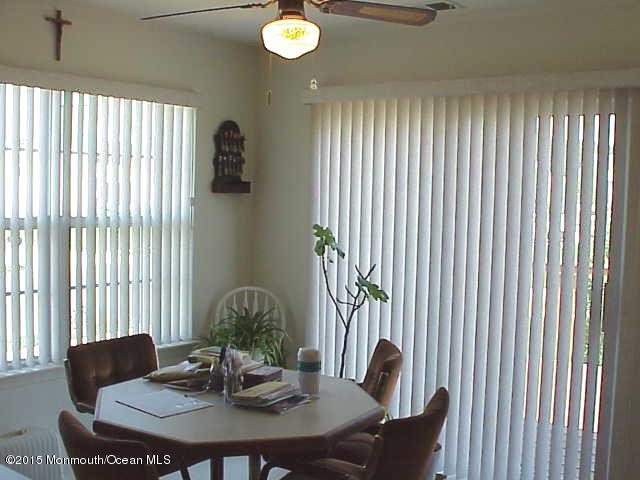 61 Timberline Road Bayville, NJ 08721 - Photo 10 of 19 ZigarelliDinette