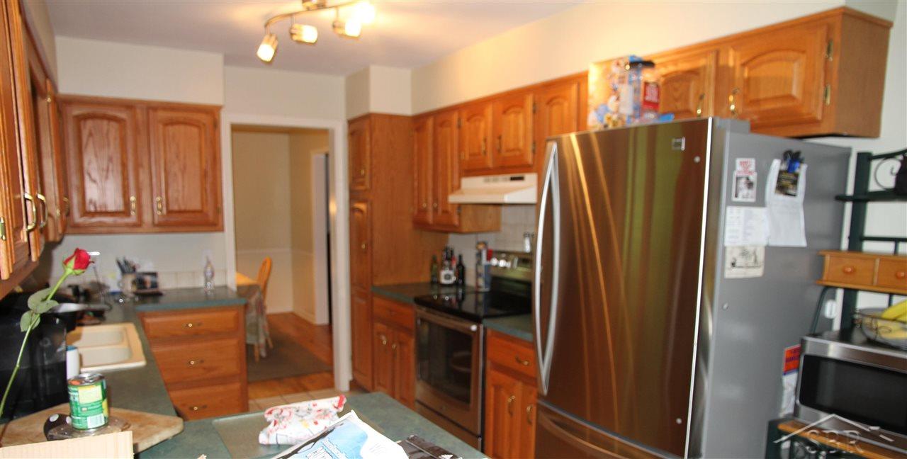 741 Somerset Road Saginaw, MI 48638 - Photo 7 of 26 High End Appliances
