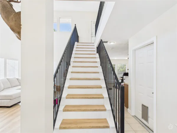 $2,200 | 5306 Beacon Drive, Unit A, Austin, TX 78734