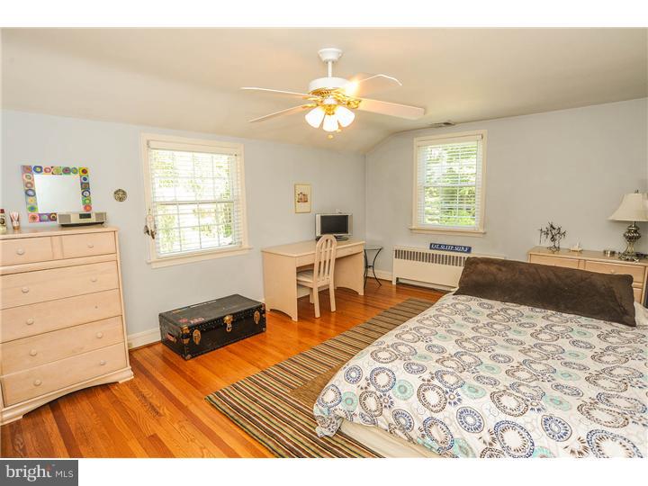 15 Shawnee Road Ardmore, PA 19003 - Photo 18 of 25 Bedroom 2