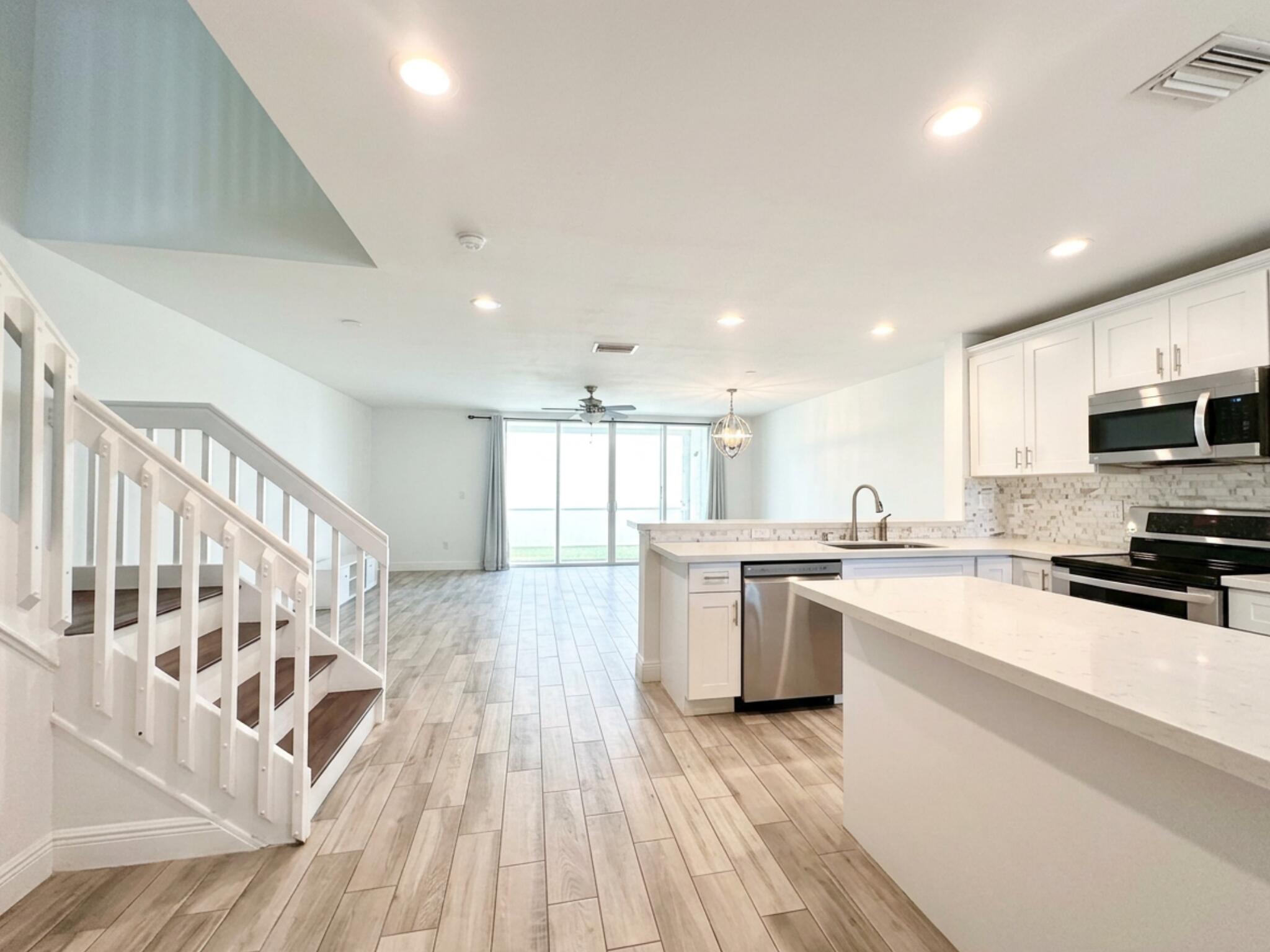 6207 Old Court Road, Unit 604 Boca Raton, FL 33433 - Photo 3 of 18 Kitchen 1