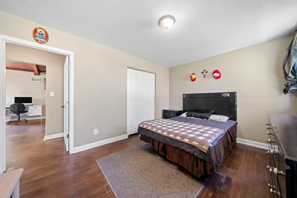$175,000 | 345 South Memorial Avenue, Rockford, IL 61102