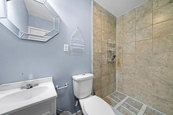 $175,000 | 345 South Memorial Avenue, Rockford, IL 61102