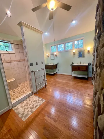 $949,900 | 380 Indian Creek Road, Spartanburg, SC 29302