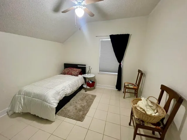 $949,900 | 380 Indian Creek Road, Spartanburg, SC 29302