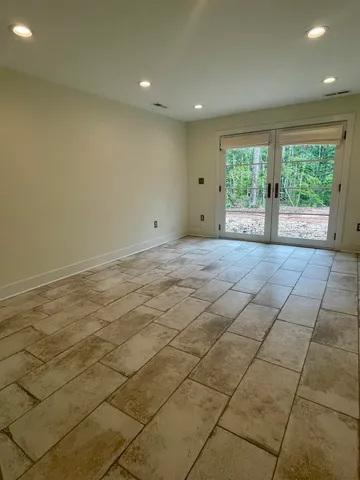 $949,900 | 380 Indian Creek Road, Spartanburg, SC 29302
