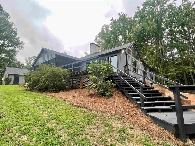 $949,900 | 380 Indian Creek Road, Spartanburg, SC 29302